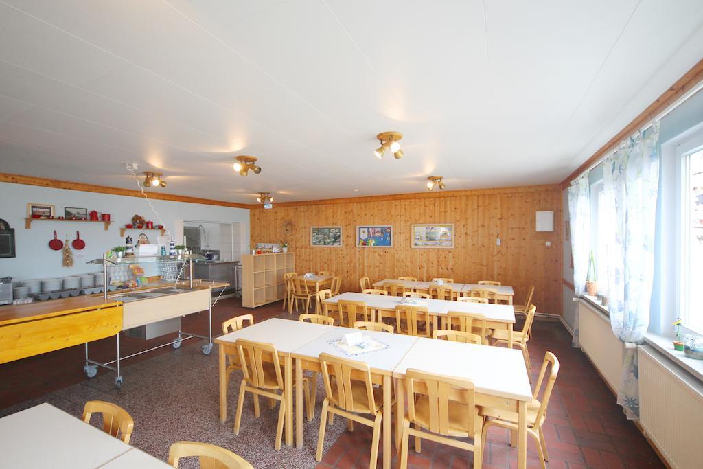Djh Jugendherberge Stralsund Buitenkant foto