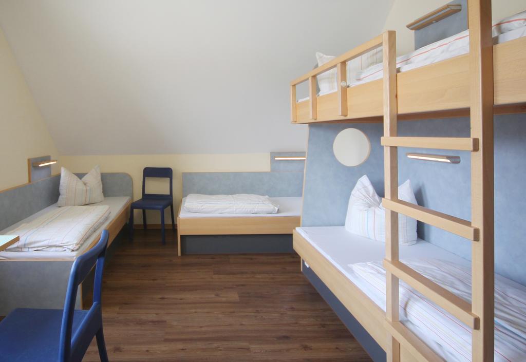 Djh Jugendherberge Stralsund Buitenkant foto
